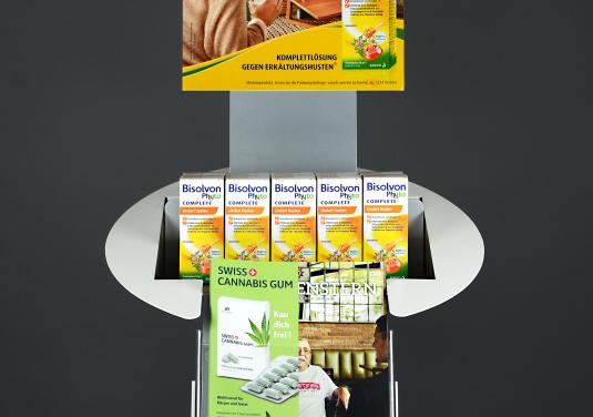 Sanestra: physische Markenpräsenz direkt am POS – mit Originalprodukten